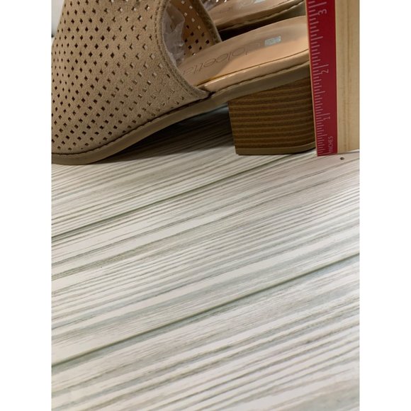 Dolcetta Women’s High Heel - Picture 7 of 10